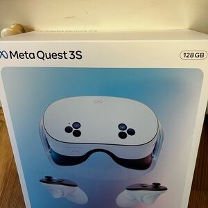 Quest 3S VR Headset - Elegant White